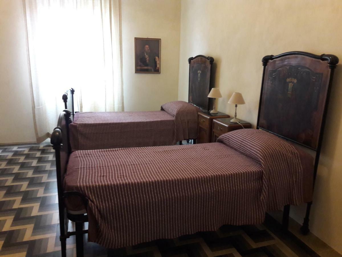 Appartamento La Mascarella Alba  Esterno foto